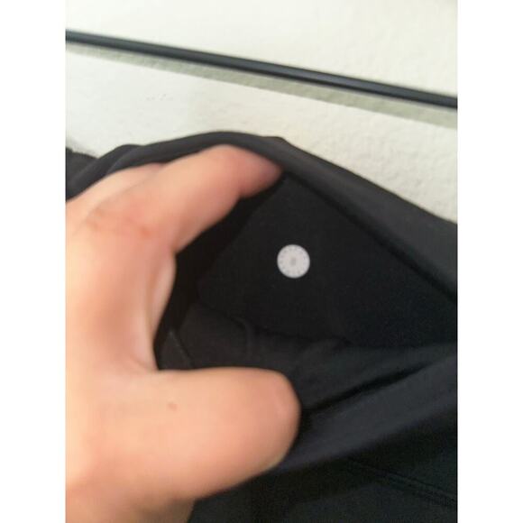 Lululemon black cropped leggings sz 8 - Picture 4 of 4